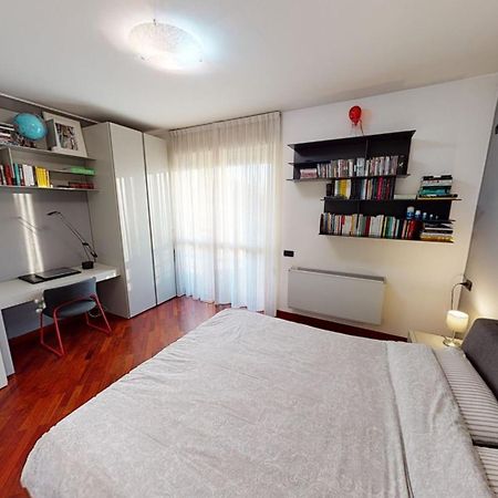 Apartment+Garage Near Novegro Exhibition/Linate Сеграте Екстериор снимка