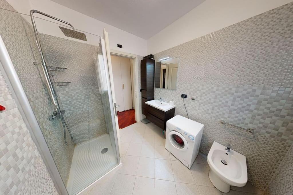 Apartment+Garage Near Novegro Exhibition/Linate Сеграте Екстериор снимка